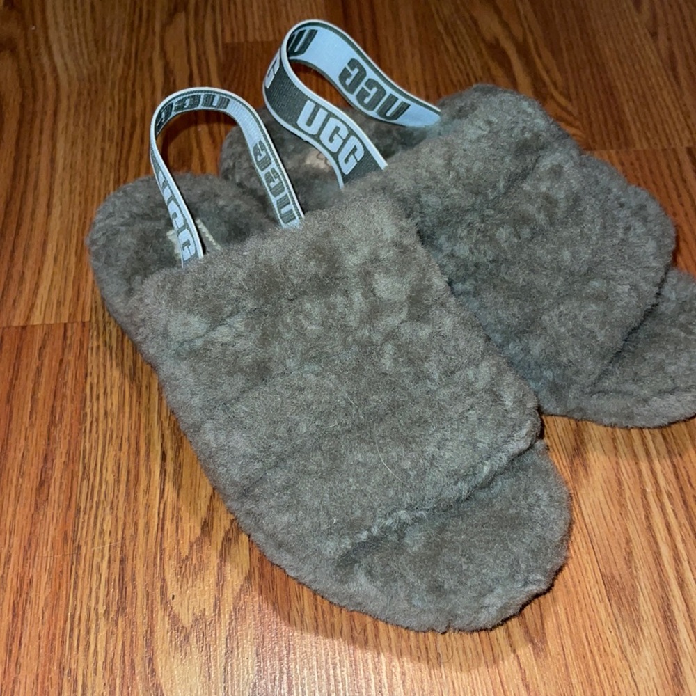 Ugg slides